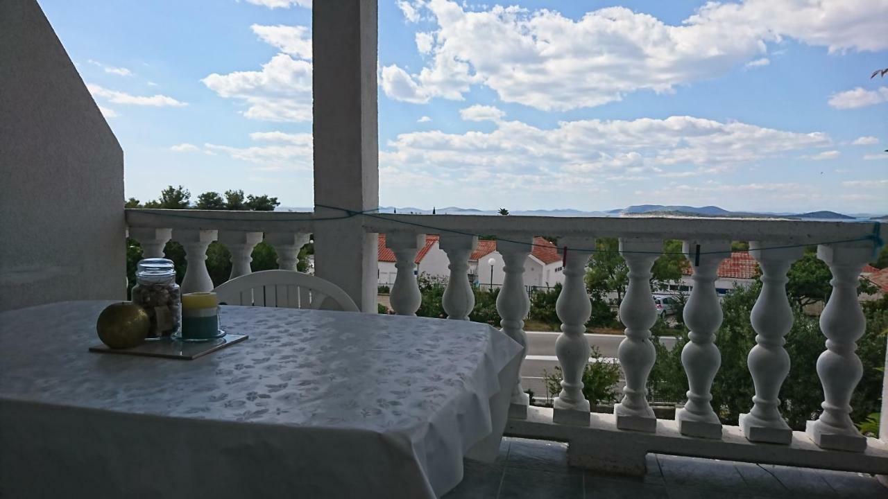 Apartmani Kocka Primošten Eksteriør billede