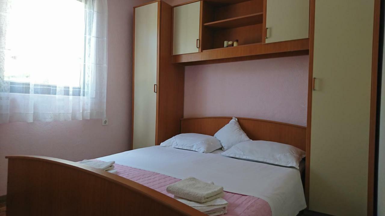 Apartmani Kocka Primošten Eksteriør billede